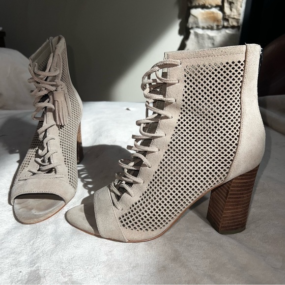 Marc Fisher Shaini Ankle Bootie sz 7.5 - Picture 1 of 7